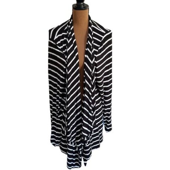 Lane Bryant Black and White Open Cardigan – Size 22/24 – Like New! - Picture 1 of 7